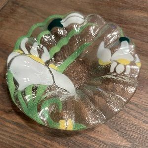 Sydenstricker Glass Berry Bowl